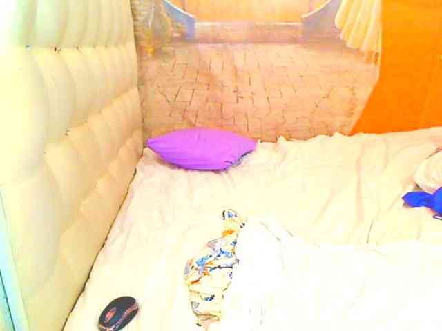 HOTLILLIE webcam