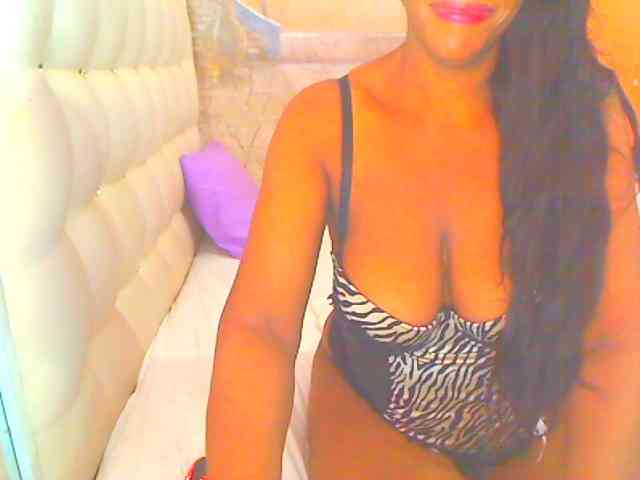 HOTLILLIE webcam