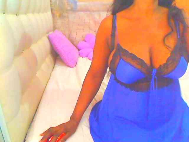 HOTLILLIE webcam