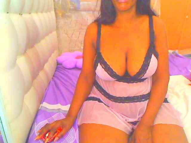 HOTLILLIE webcam