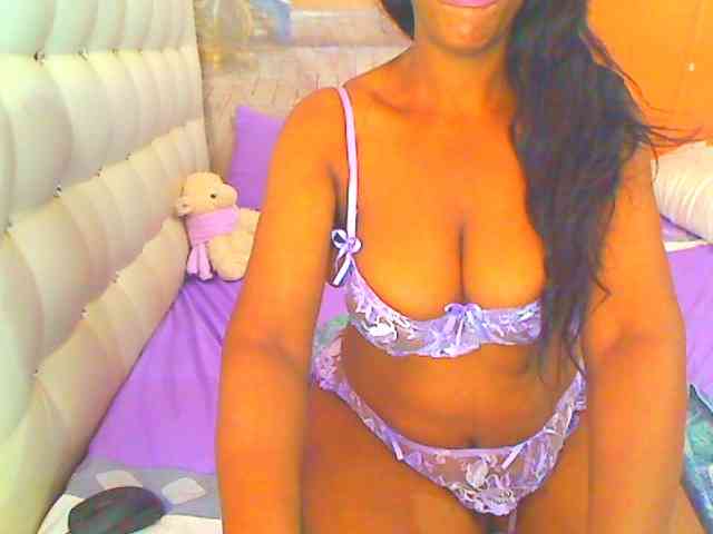 HOTLILLIE webcam