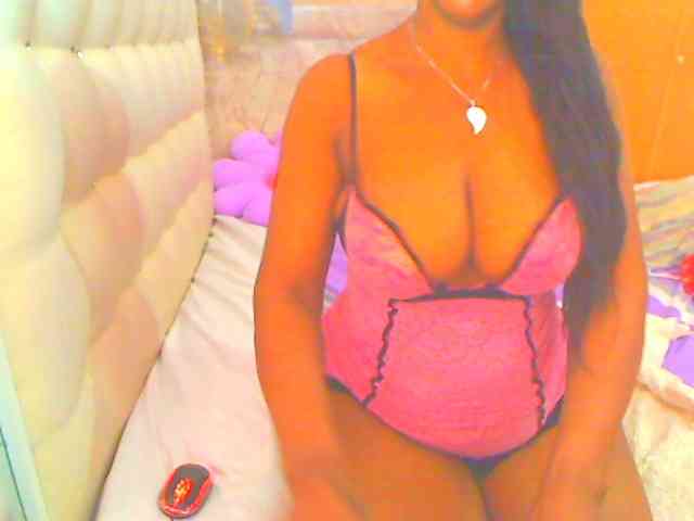HOTLILLIE webcam