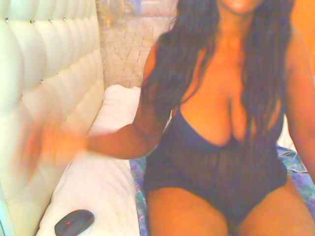 HOTLILLIE webcam