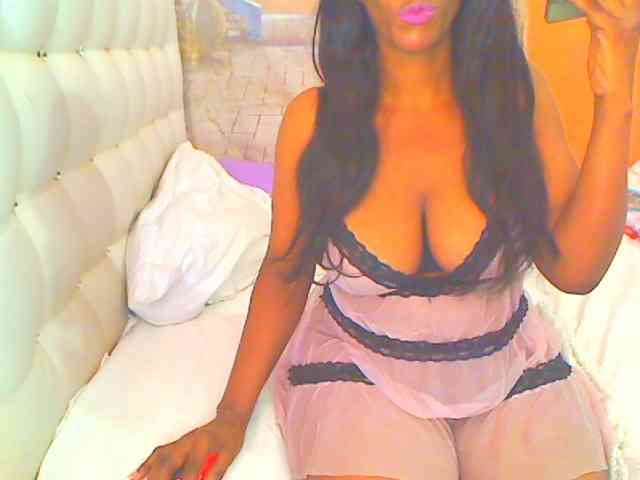 HOTLILLIE webcam