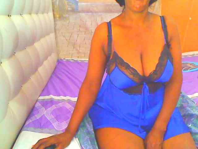 HOTLILLIE webcam