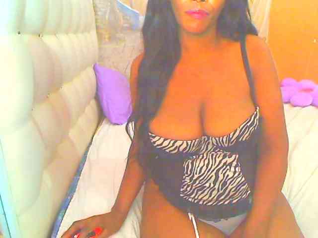 HOTLILLIE webcam