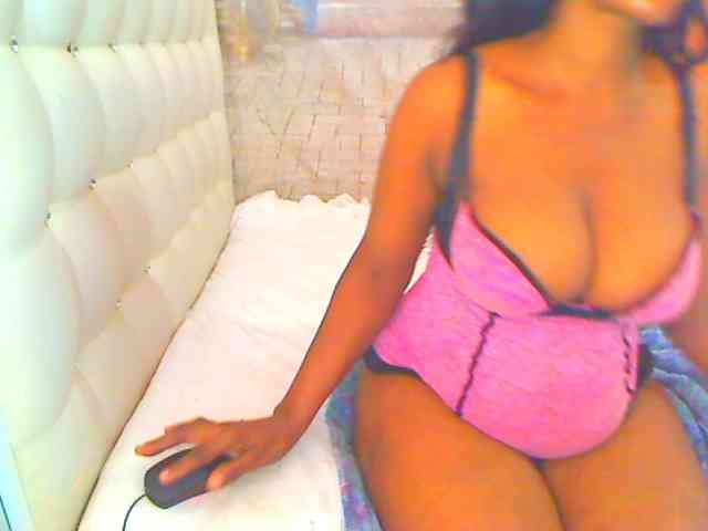 HOTLILLIE webcam
