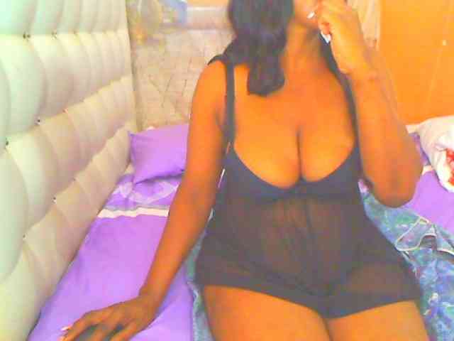 HOTLILLIE webcam