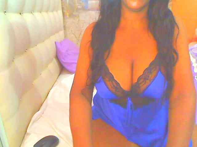 HOTLILLIE webcam