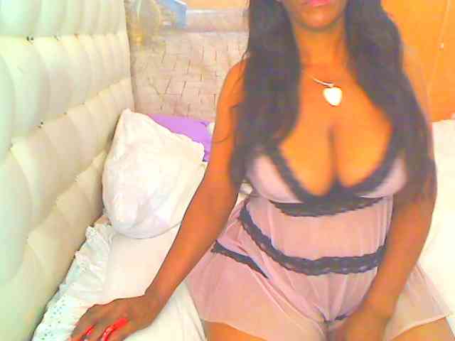 HOTLILLIE webcam