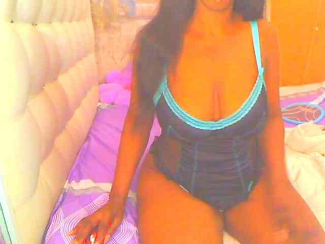 HOTLILLIE webcam