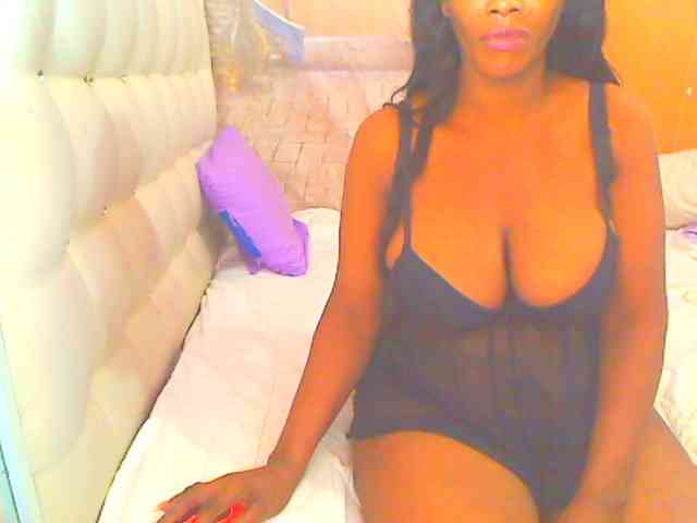 HOTLILLIE webcam