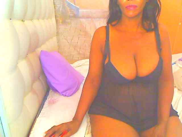 HOTLILLIE webcam
