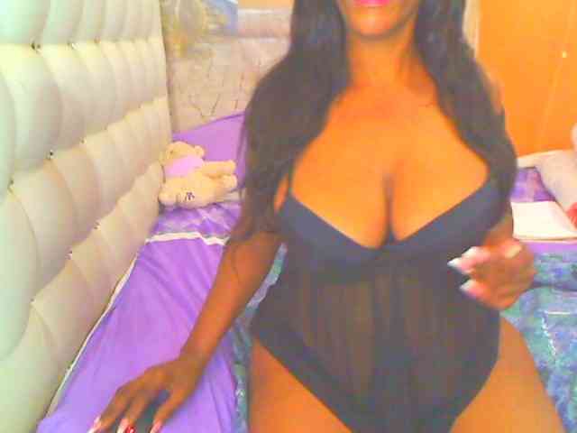 HOTLILLIE webcam