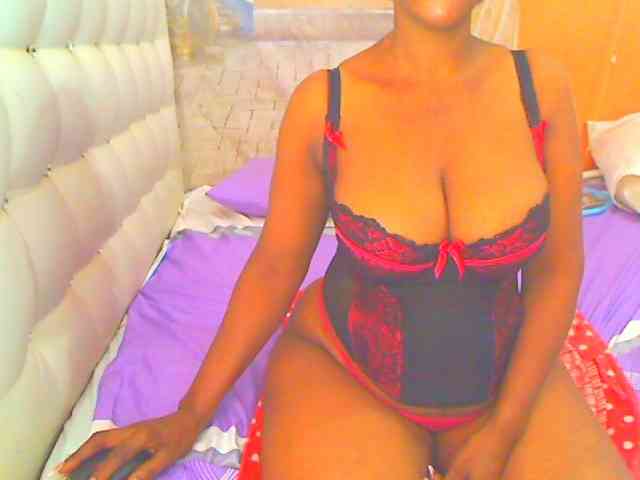 HOTLILLIE webcam