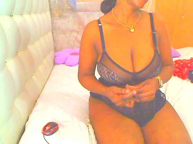 HOTLILLIE webcam