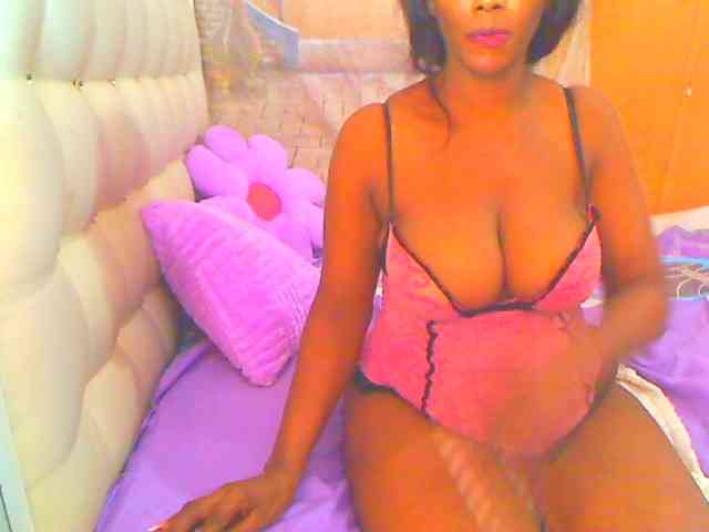 HOTLILLIE webcam