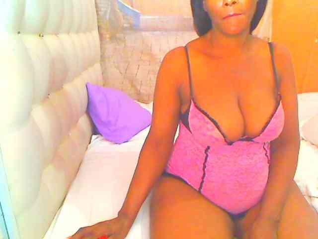 HOTLILLIE webcam