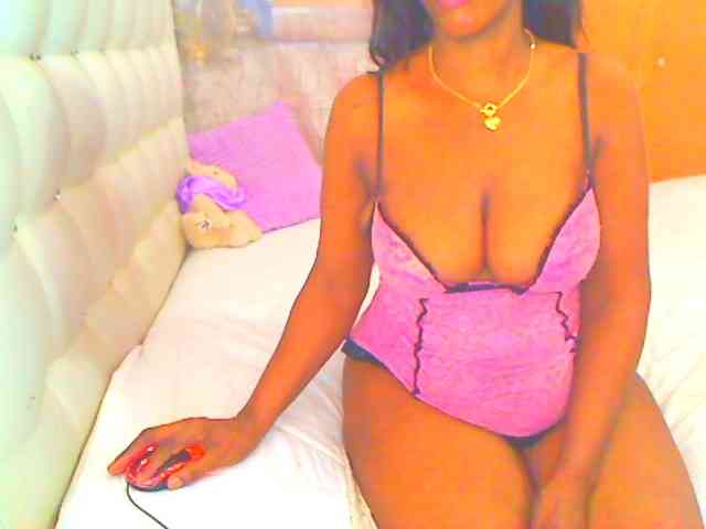 HOTLILLIE webcam
