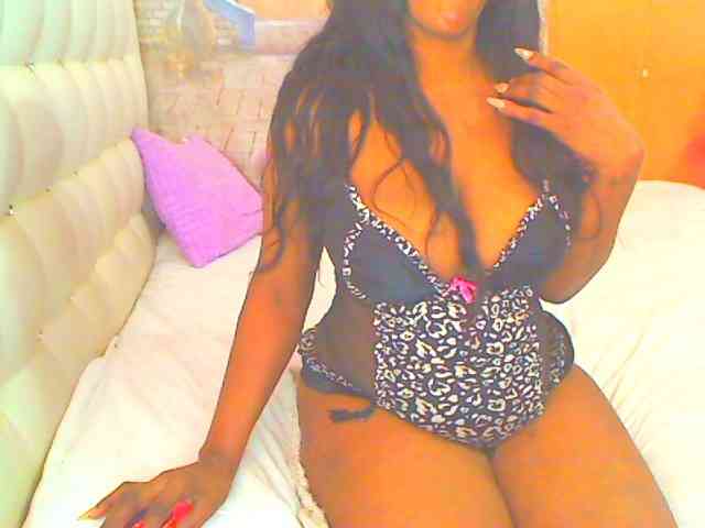 HOTLILLIE webcam