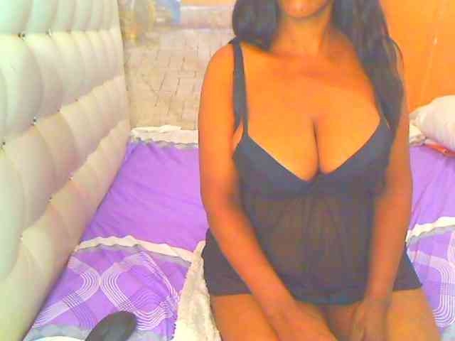 HOTLILLIE webcam