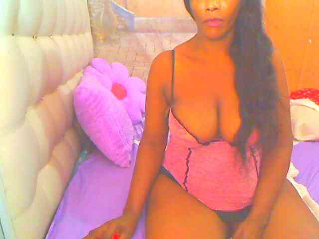HOTLILLIE webcam