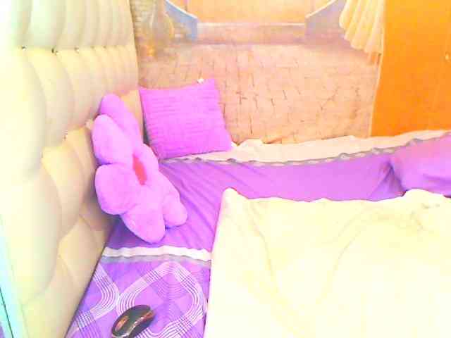 HOTLILLIE webcam