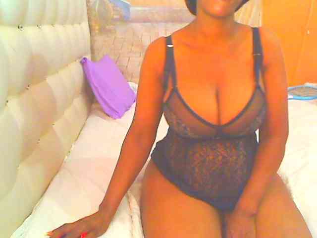 HOTLILLIE webcam