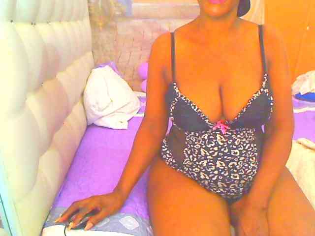 HOTLILLIE webcam