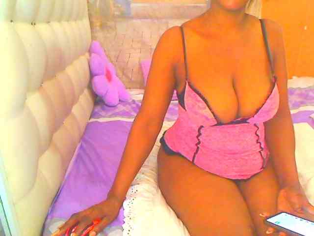 HOTLILLIE webcam