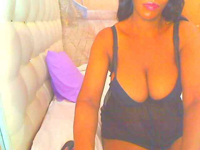 HOTLILLIE webcam