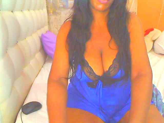 HOTLILLIE webcam