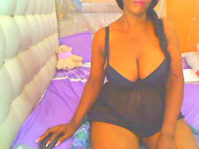 HOTLILLIE webcam