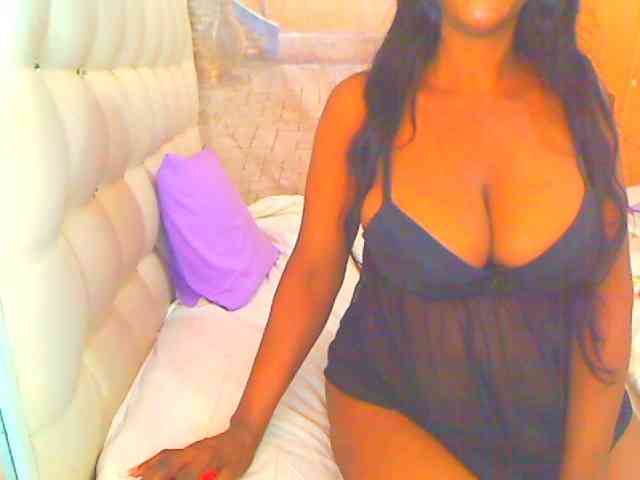HOTLILLIE webcam