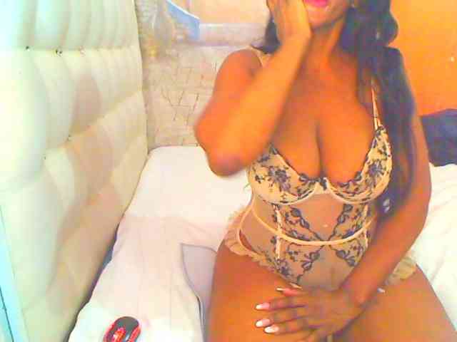 HOTLILLIE webcam