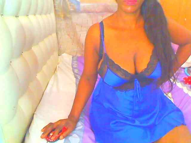 HOTLILLIE webcam
