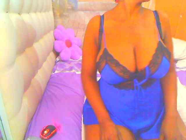 HOTLILLIE webcam