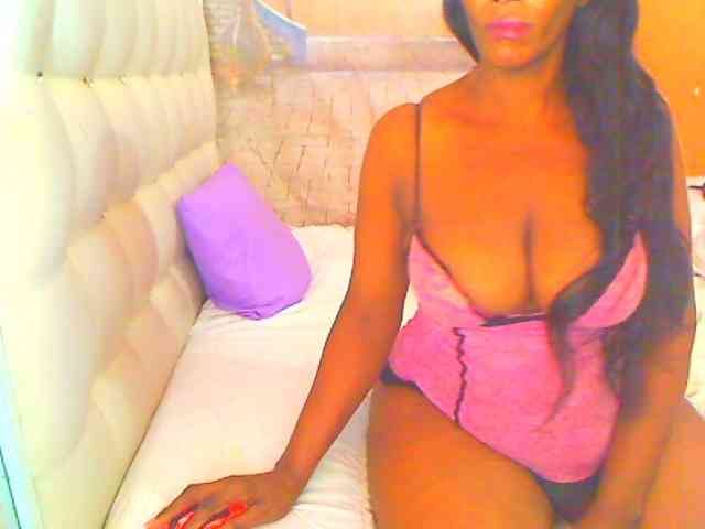 HOTLILLIE webcam