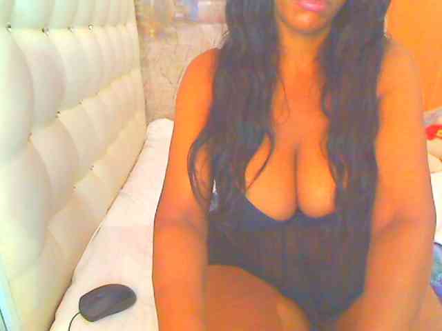 HOTLILLIE webcam