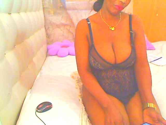HOTLILLIE webcam