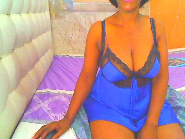 HOTLILLIE webcam