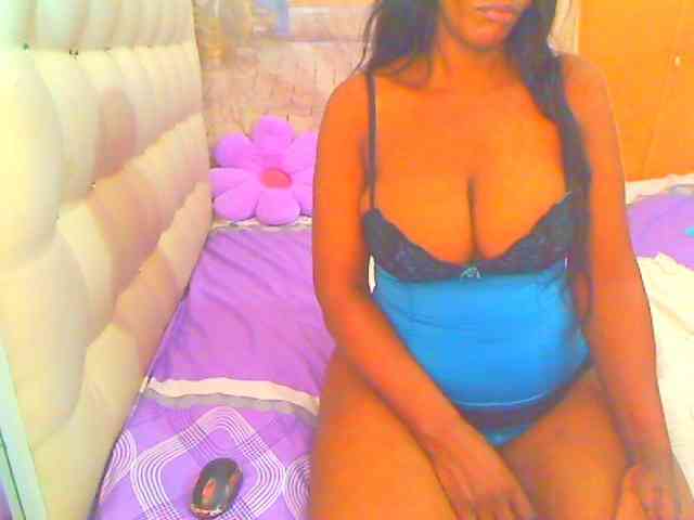 HOTLILLIE webcam