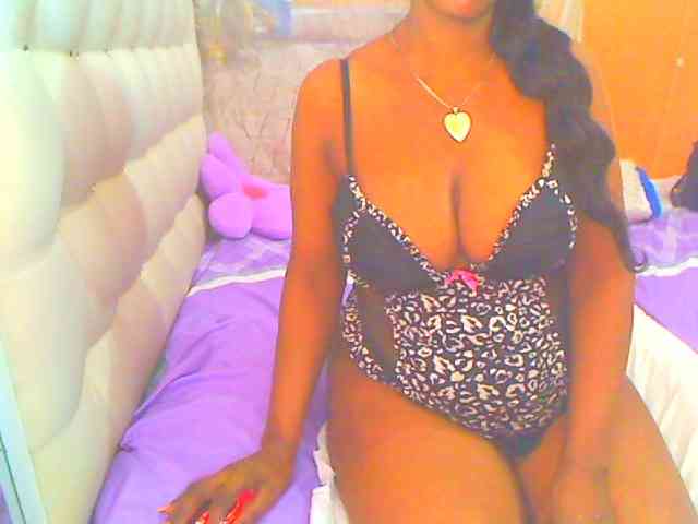 HOTLILLIE webcam