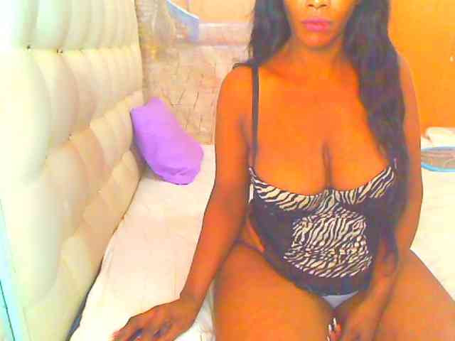 HOTLILLIE webcam