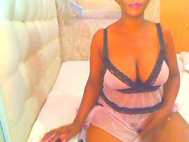 HOTLILLIE webcam