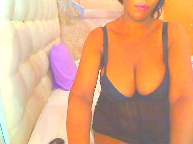 HOTLILLIE webcam