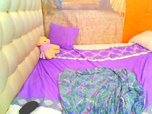 HOTLILLIE webcam