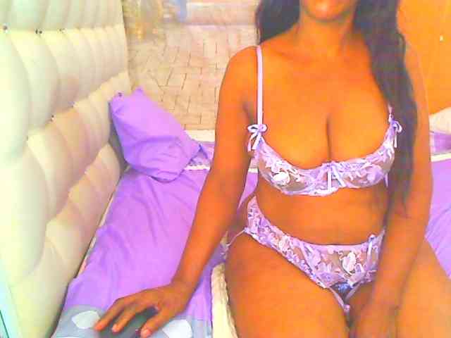 HOTLILLIE webcam