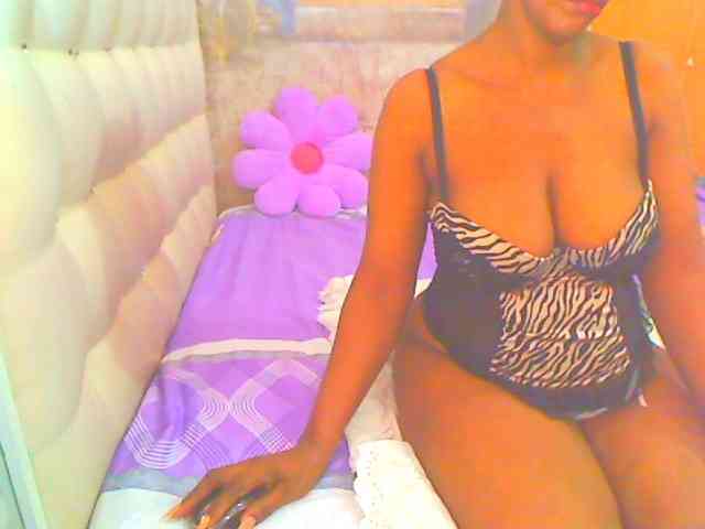 HOTLILLIE webcam