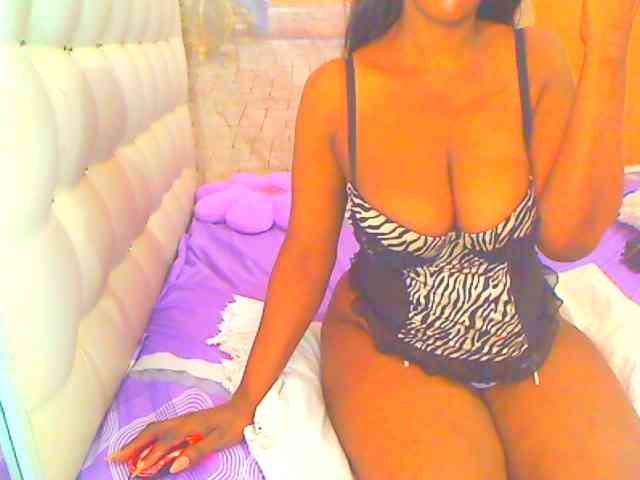 HOTLILLIE webcam